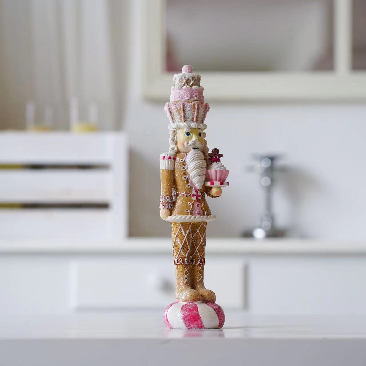 Sweet Pink Nutcracker Soldier  - Nutcracker Figurine incelemesi ve fiyatı